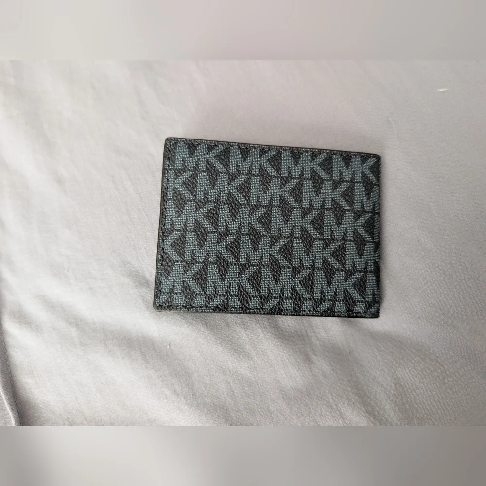 Michael Kors Men's Blue Monogram Billfold Card Holder Wallet